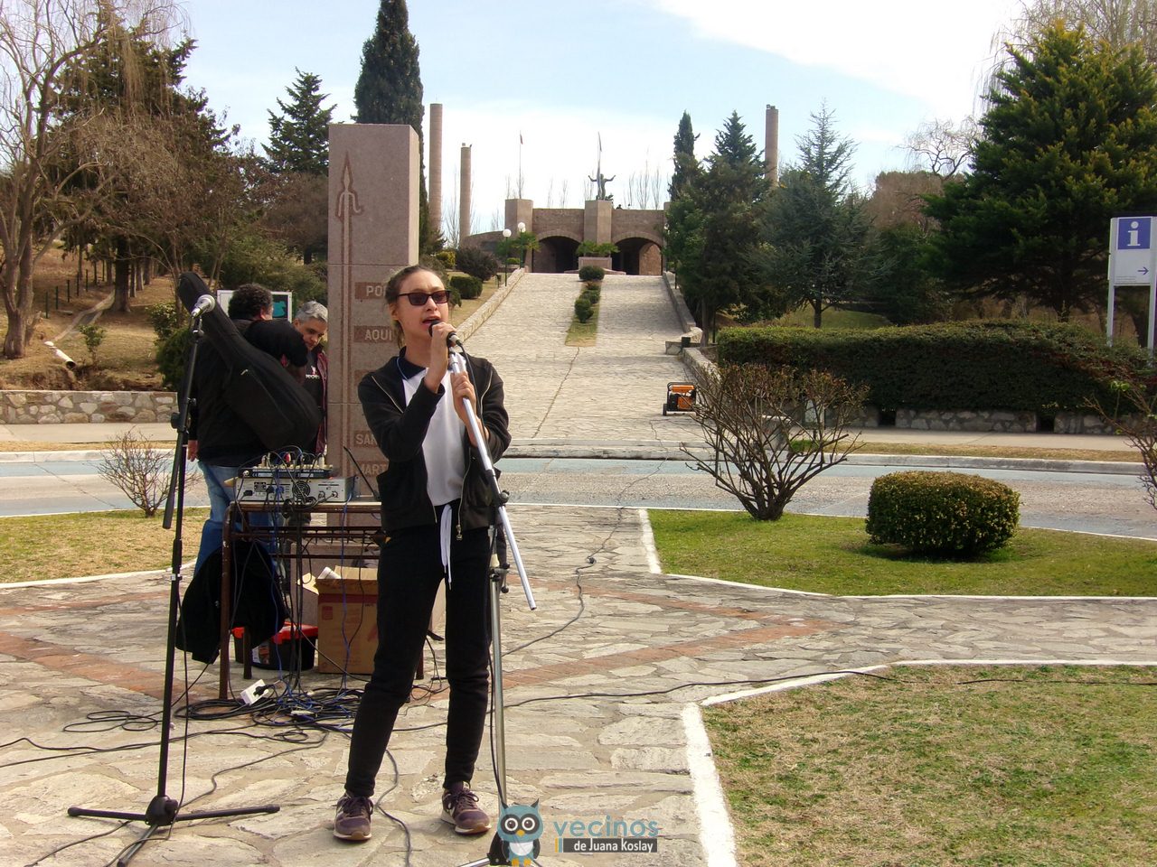 En Las Chacras, la Esc. Normal Juan Pascual Pringles conmemoró la muerte del Gral. San Martín