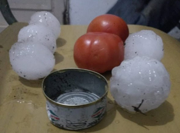 Impresionante granizo del tamaño de un tomate azotó a Tilisarao