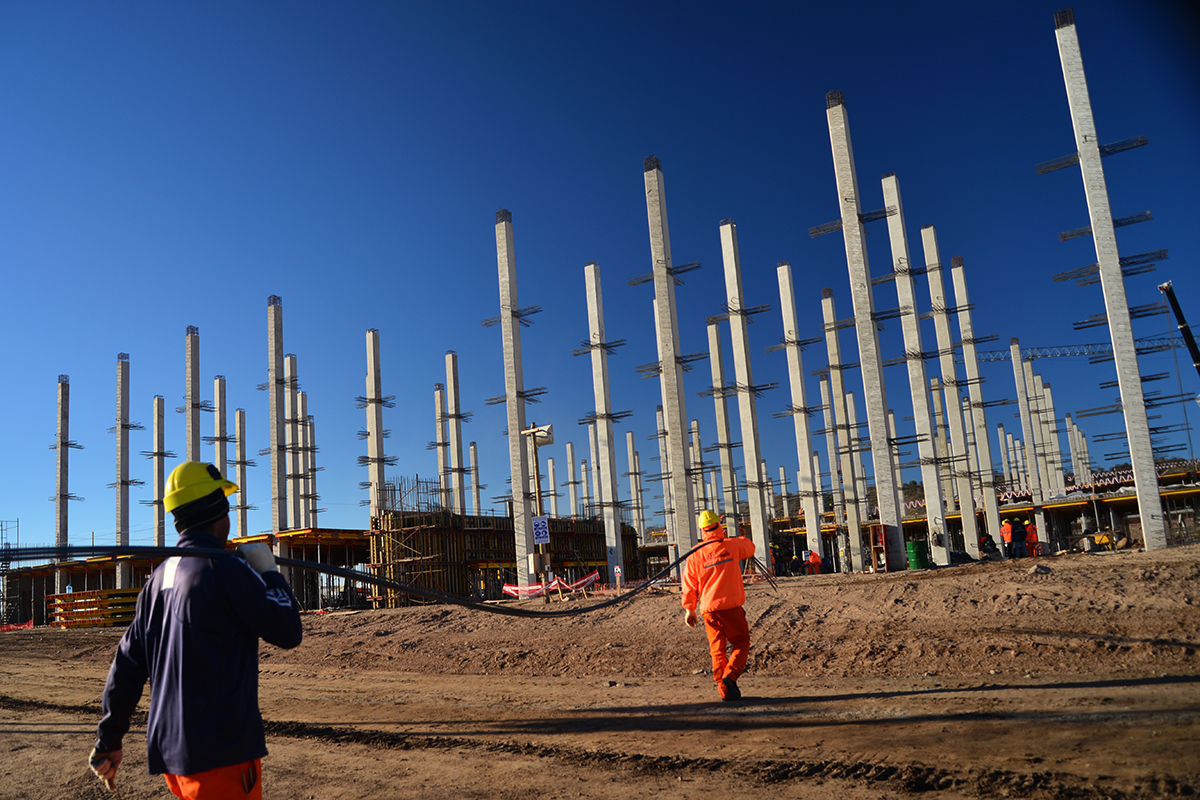 El Hospital Central tiene un avance del 13 %