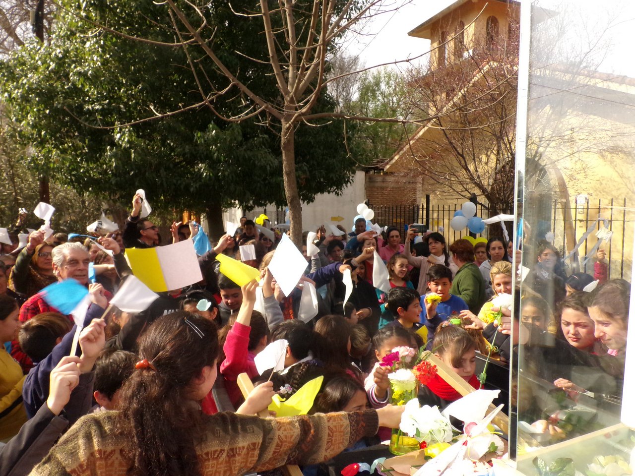 La Virgen Peregrina de Fátima llegó a Juana Koslay