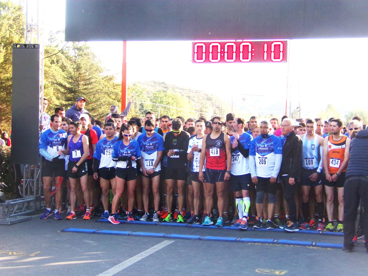 Con gran participación, se largó esta mañana la Maratón 10k y 4k de Juana Koslay