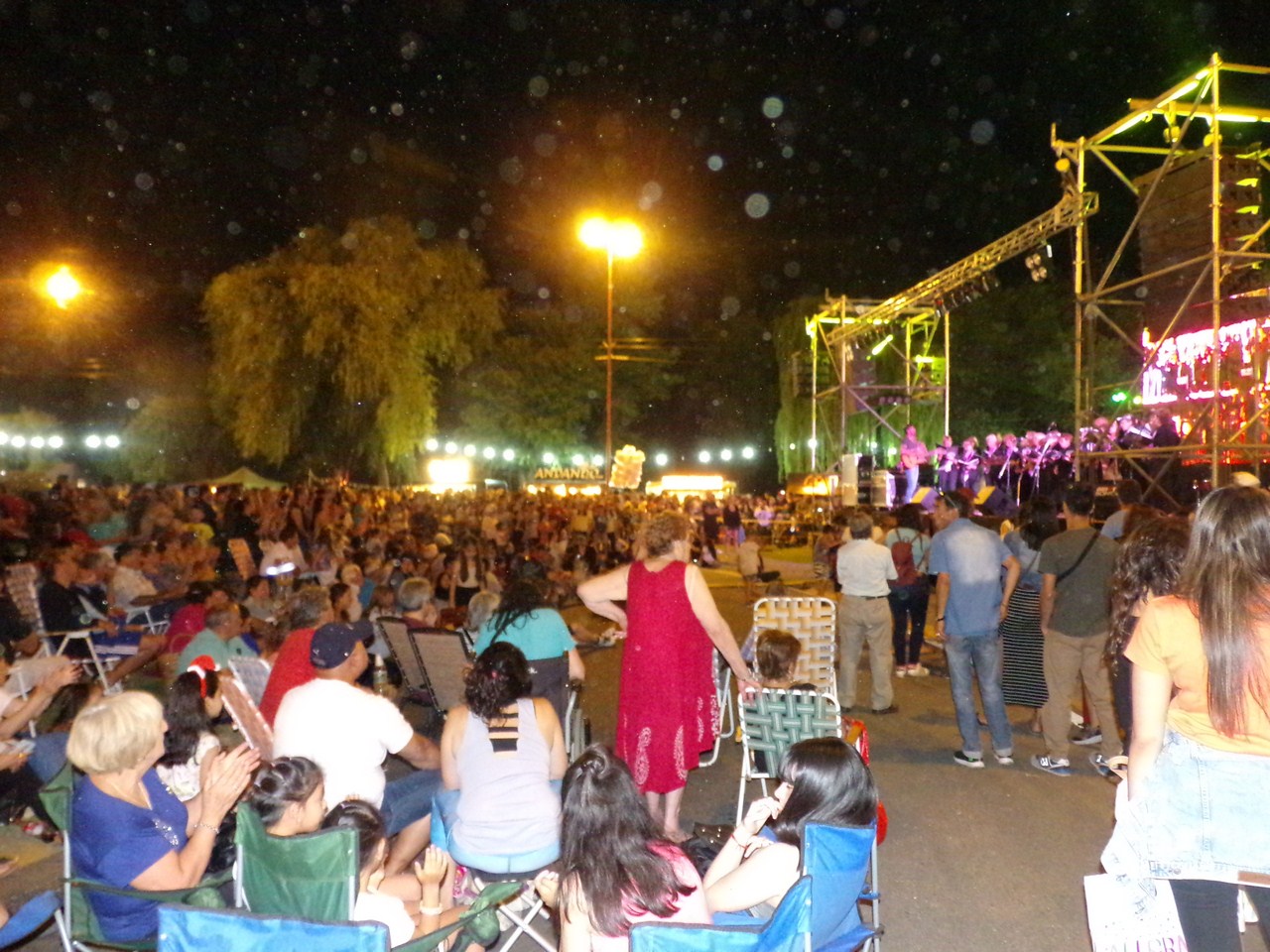 La magia del “Arbol de tus Sueños” convocó a cientos de familias