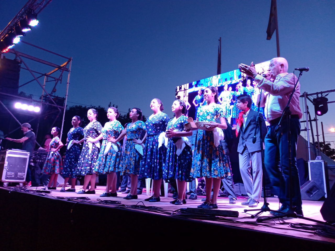 La magia del “Arbol de tus Sueños” convocó a cientos de familias