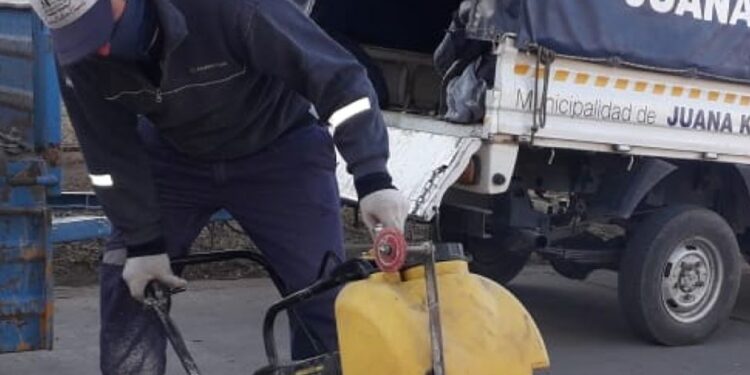 Operativo de bacheo en varias calles