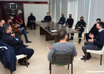 Bomberos, policía y San Luis Solidario reforzarán las tareas de prevención de incendios forestales en zonas serranas.