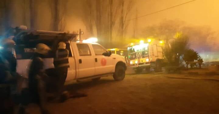 En estos momentos, Incendio forestal entre Potrero de los Funes y Volcán.