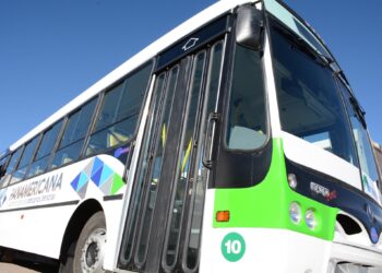 INTERURBANO: Este martes inicia con paro de tres empresas.