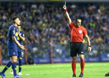 El árbitro internacional, Fernando Espinoza, eligió el “Ave Fénix” para su pretemporada