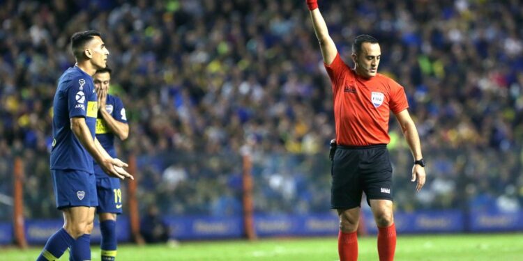 El árbitro internacional, Fernando Espinoza, eligió el “Ave Fénix” para su pretemporada