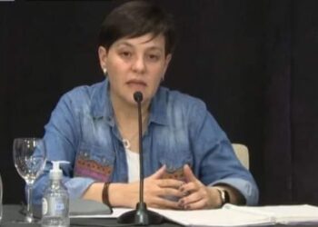 Reporte extraordinario: Pacientes leves podrán hacer el aislamiento en sus domicilios. Custodias del Gobernador dieron positivo