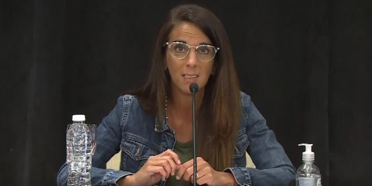 111 casos positivos para coronavirus se registraron hoy. El segundo PCR del gobernador dio negativo