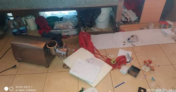 ROBARON EN UN LOCAL COMERCIAL