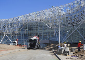 Profesionales de la salud recorrieron la obra del Hospital Central