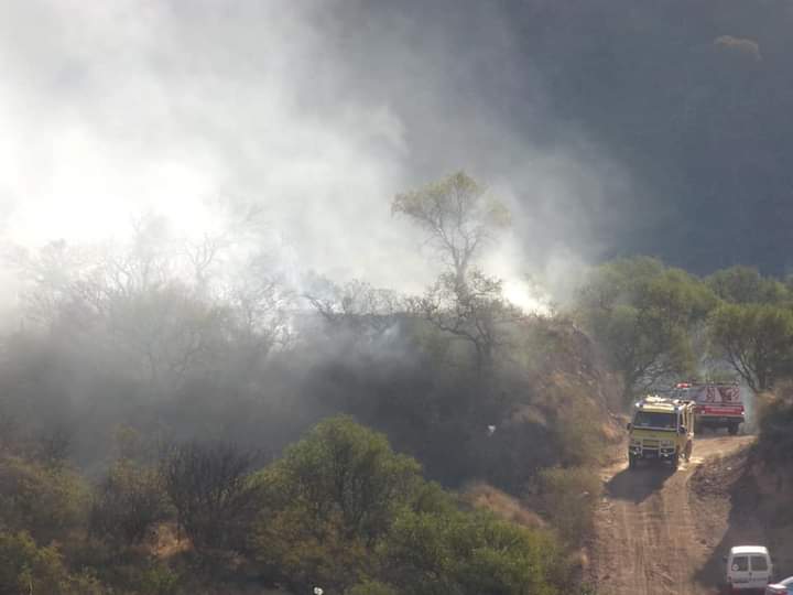 Se reactivó el fuego en ruta del Portezuelo