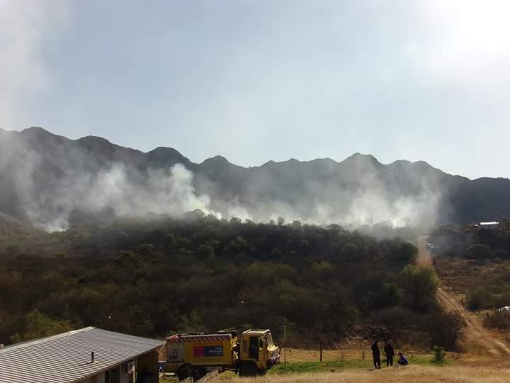 Se reactivó el fuego en ruta del Portezuelo