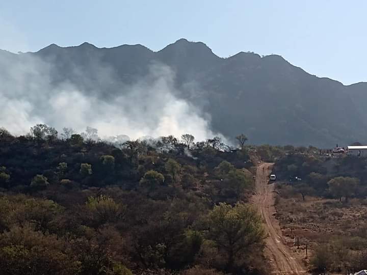Se reactivó el fuego en ruta del Portezuelo