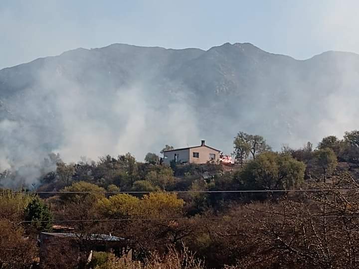 Se reactivó el fuego en ruta del Portezuelo