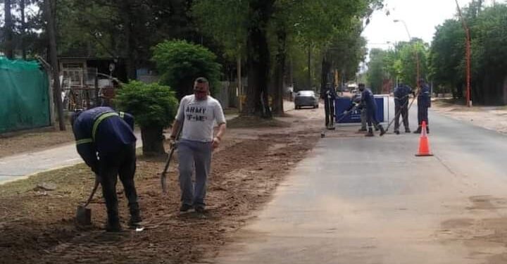 La municipalidad continúa con las tareas de limpieza y mantenimiento de calles