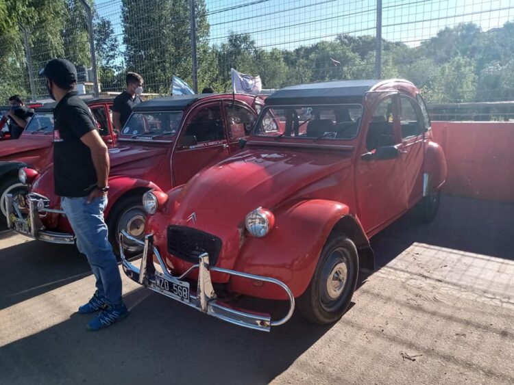 Encuentro CITROEN 2Cv en Potrero de los Funes.