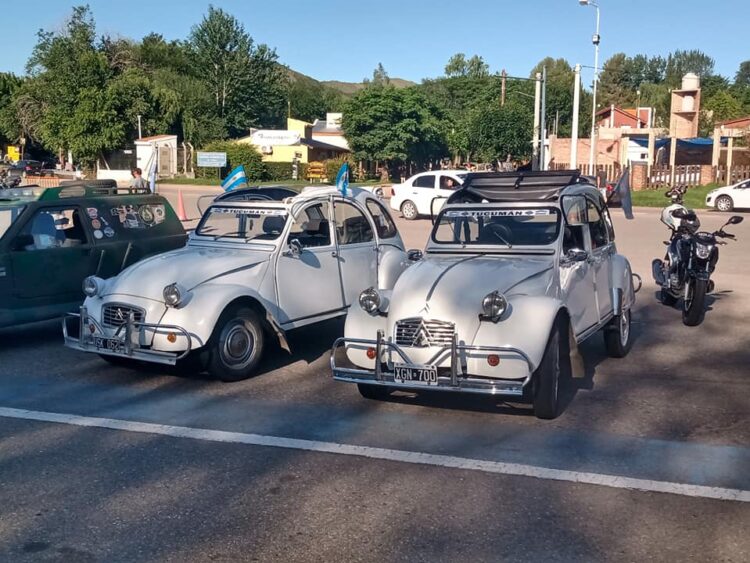 Encuentro CITROEN 2Cv en Potrero de los Funes.