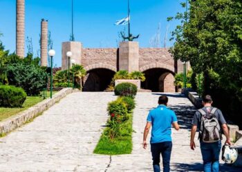 LAS BELLEZAS DE JUANA KOSLAY DESTACADAS POR EL YOUTUBER “PABLITO VIAJERO”