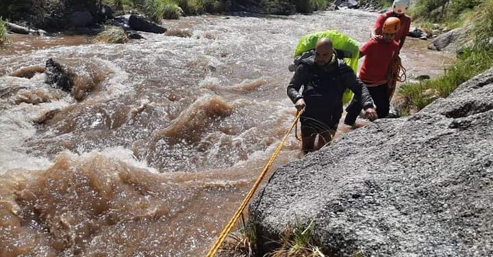 Rescate de un joven en rio los Molles.