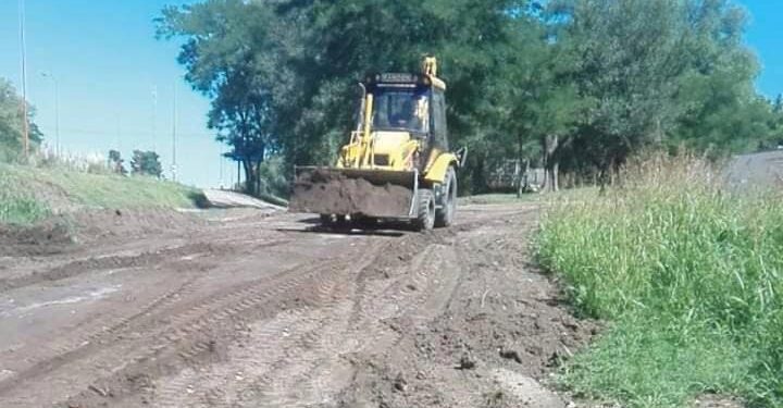 CONTINÚA EL TRABAJO DE ARREGLO SOBRE LAS CALLES QUE QUEDARON AFECTADAS POR LAS FUERTES LLUVIAS.