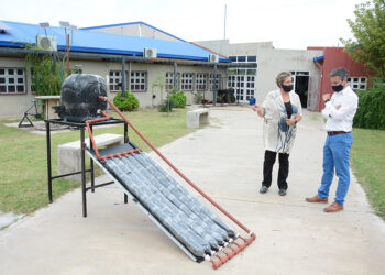 EL MINISTRO DE EDUCACIÓN RECORRIÓ ESTE LUNES ESCUELAS DE SAN LUIS Y JUANA KOSLAY.