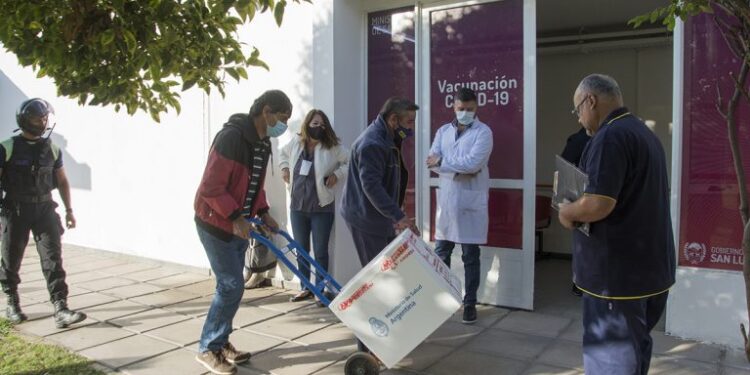 Este domingo llegan a la provincia 4.200 dosis más de la vacuna Sputnik V