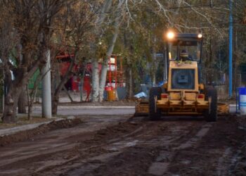 Continúa la pavimentación a través de convenios entre municipio y vecinos