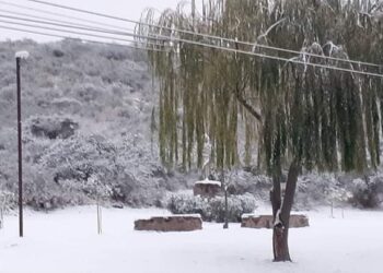 Juana Koslay sorprendida por la nieve