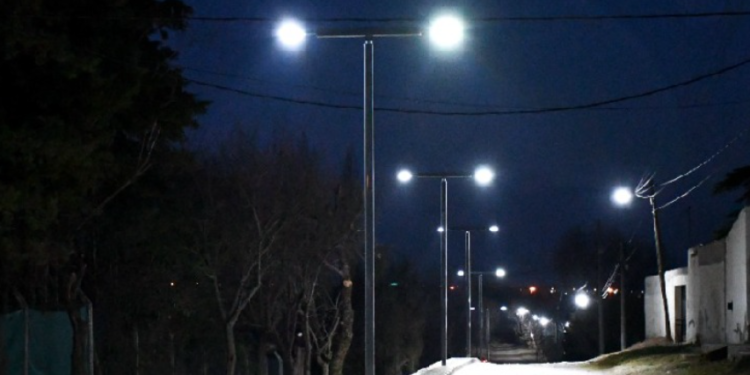 Nueva iluminación para calle Los Retamos