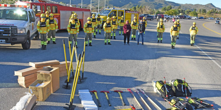 Bomberos voluntarios de Potrero de los Funes presentaron nuevo equipamiento