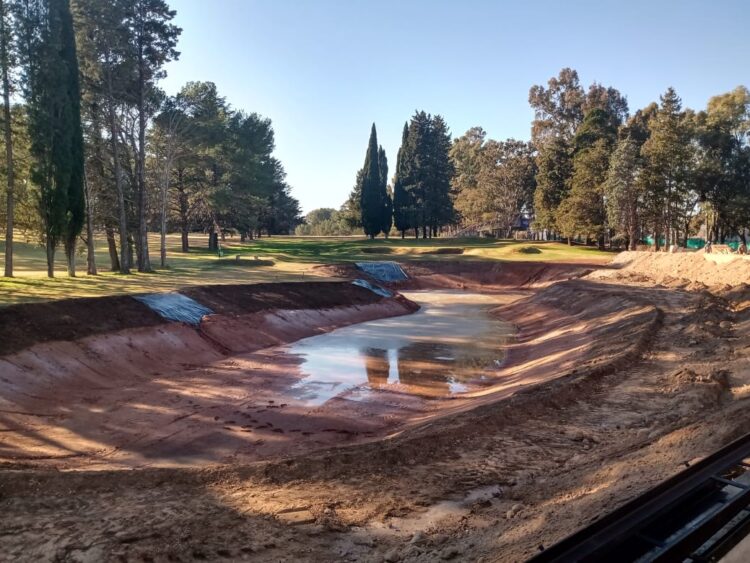 El intendente de Juana Koslay recorrió el avance de obra de la próxima estación de servicio a inaugurarse en la ciudad