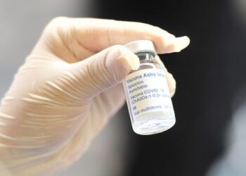 Este viernes llegan a la provincia 7.900 dosis de la vacuna AstraZeneca