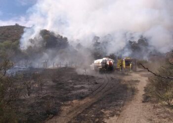 INCENDIO EN POTRERO DE LOS FUNES