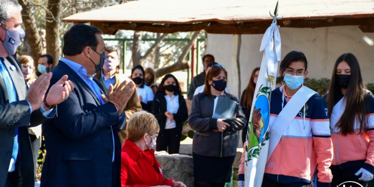 El intendente participó del acto de la Esc. Normal Mixta en Casa de los Osorios