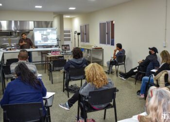 Continúan los talleres gratuitos, en este caso el de Electricidad