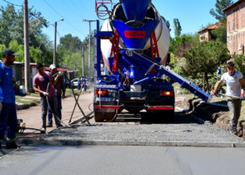 Tareas de hormigonado para el barrio “Viviendas Puntanas” de UPCN