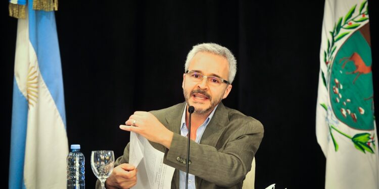 La Provincia pidió la nulidad de la resolución judicial que traba la reactivación económica y social, y recusó al fiscal Rachid