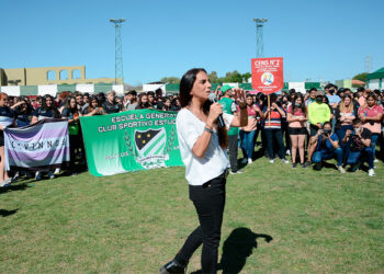 Más de 2.300 alumnos de San Luis, Juana Koslay, El Volcán, La Punta y Potrero de los Funes recibieron sus estampillas escolares