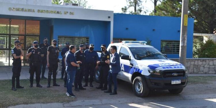 Las comisarías de Juana Koslay, El Volcán y Estancia Grande recibieron sus móviles policiales