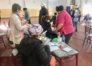 Niños de 3 a 11 años recibieron sus vacunas en la ciudad de San Luis y Juana Koslay