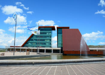 La administración pública cobrará este viernes 29 de octubre con el aumento del 10%