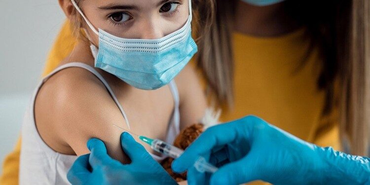 Desde este miércoles abrirán centros de vacunación para niños de 3 a 11 años en toda la provincia
