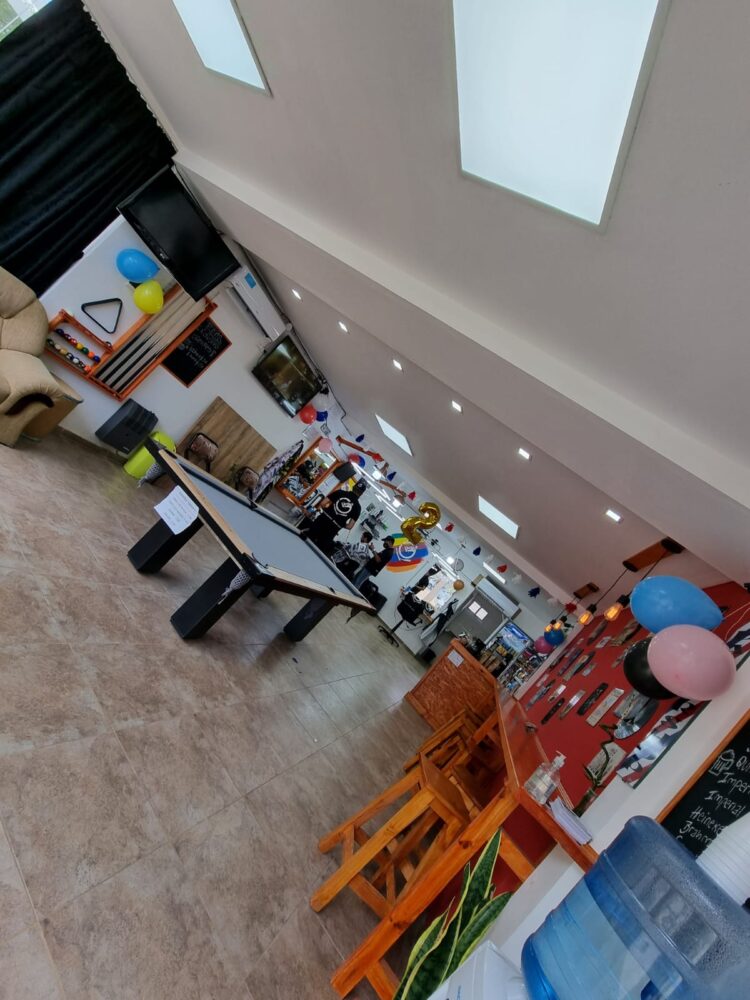 URBAN G Barbería, dos años marcando estilo en Juana Koslay