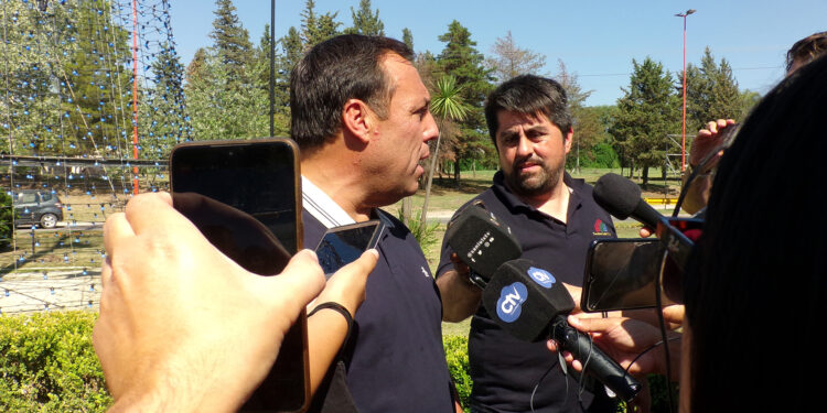 El intendente Jorge Toti Videla brindó detalles a la prensa sobre el evento del Árbol de Tus Sueños
