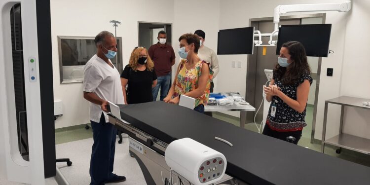 Autoridades de la Asociación de Profesionales y Técnicos de la Salud recorrieron el Hospital Central “Dr. Ramón Carrillo”