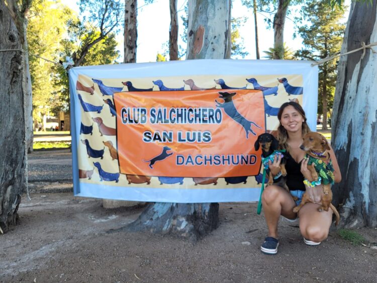 Los une el amor por los perros, pero no cualquier perro.