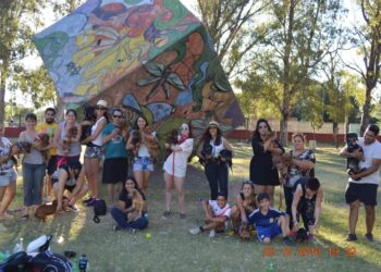 Los une el amor por los perros, pero no cualquier perro.